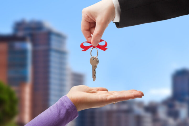 La Finlande appelle à combler une faille permettant aux Russes d’acheter des appartements