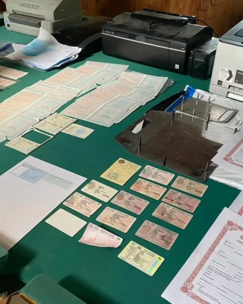 La Roumanie enquête sur un réseau criminel fournissant de faux documents à des ressortissants russes