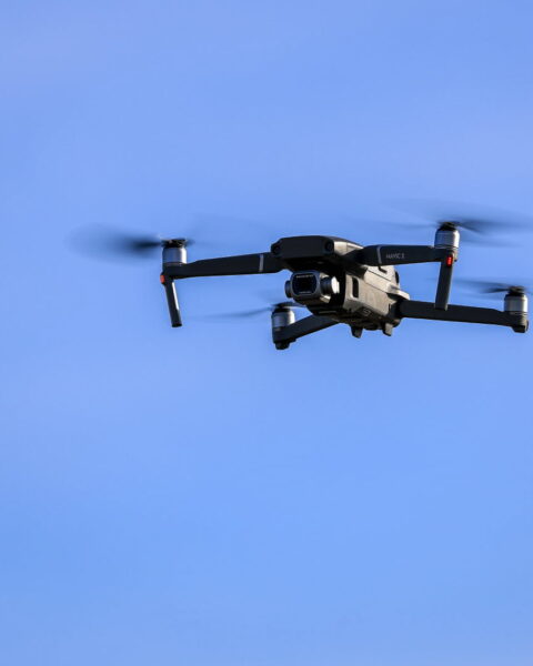 Un drone inconnu survole un convoi militaire à Mulhouse