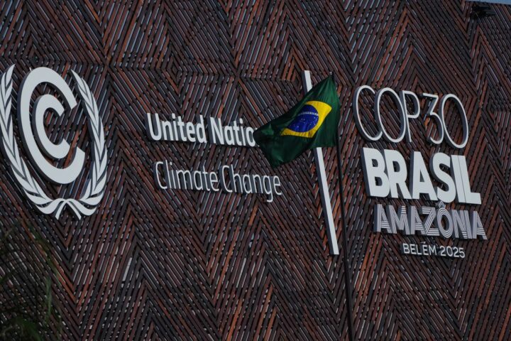 À la COP30, le seuil de 1,5 °C de réchauffement climatique face à l'urgence climatique