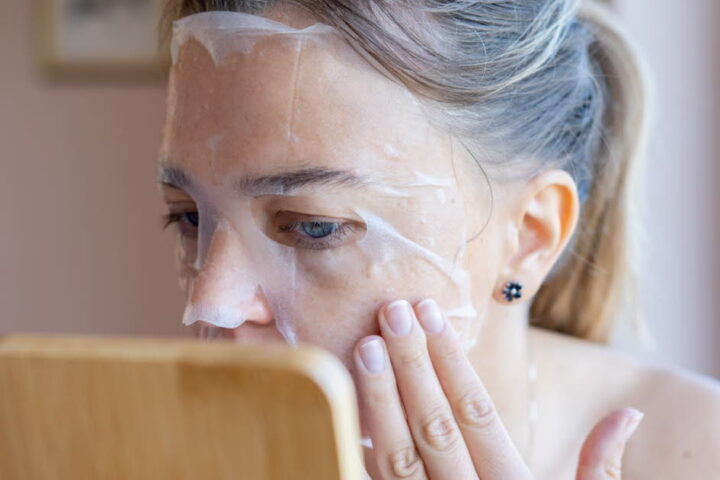 Efficacité des masques au collagène : avantages limités pour la peau selon les experts