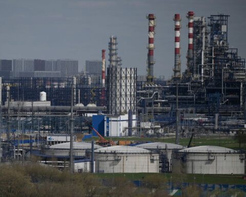 La Russie met en garde la France contre un abandon des énergies fossiles au nom du réalisme climatique