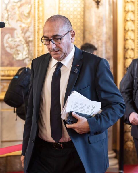 Laurent Nuñez soutient une proposition de loi pour allonger la rétention des étrangers dangereux à 210 jours