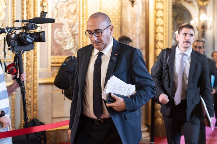 Laurent Nuñez soutient une proposition de loi pour allonger la rétention des étrangers dangereux à 210 jours