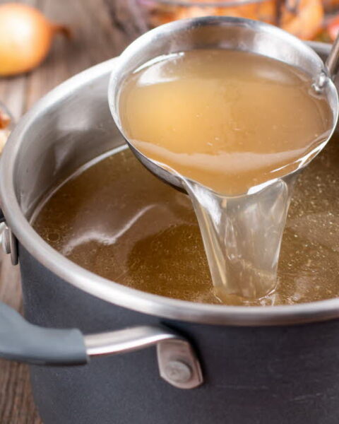 Le bouillon, un aliment essentiel pour la santé qui connaît un regain d'intérêt