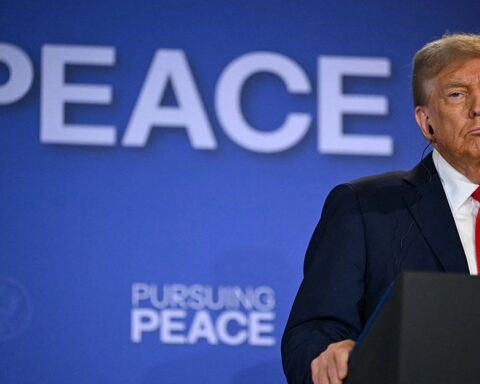 Le plan de paix pour l'Ukraine proposé par Trump suscite des controverses et des doutes sur son efficacité