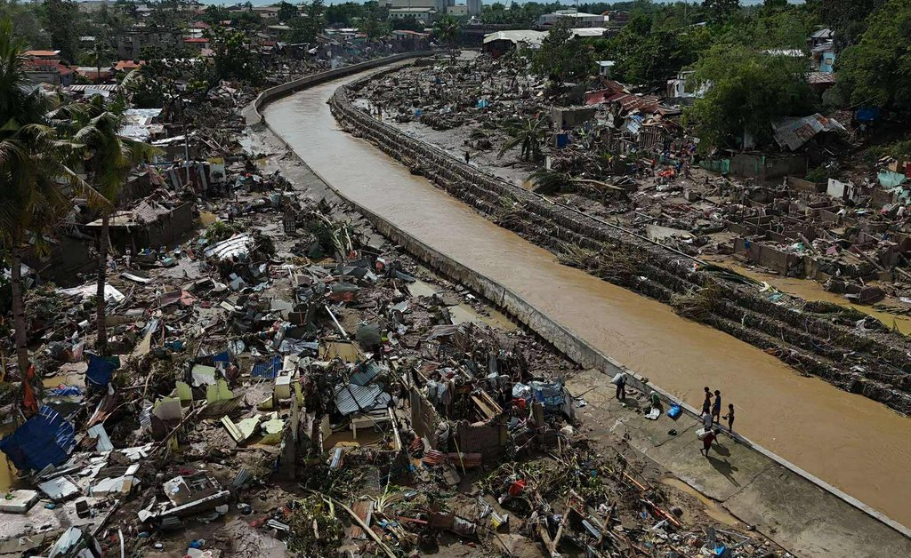 Le scandale de corruption lié aux inondations aux Philippines ressurgit après le dernier typhon