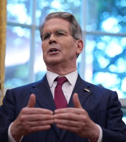 Le secrétaire au Trésor américain célèbre le 17e anniversaire du livre blanc de Bitcoin en critiquant les démocrates