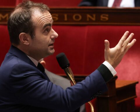 Lecornu annonce la suspension de la hausse contestée de la taxe foncière en France