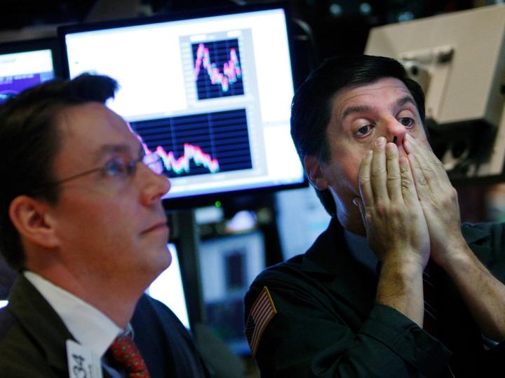 Les actions crypto plongent, le bitcoin retombe sous les 100 000 $ lors d'un repli du marché boursier jeudi