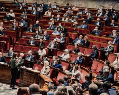 Les députés votent une réduction du coût des heures sup pour les grandes entreprises