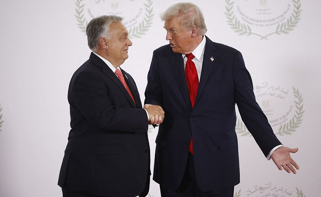 Les sanctions américaines sur le pétrole russe menacent la relation entre Orbán et Trump