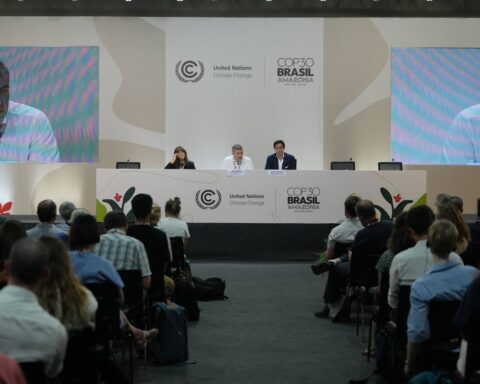 L'UE défend sa taxe carbone critiquée par plusieurs pays à la COP30 à Belém