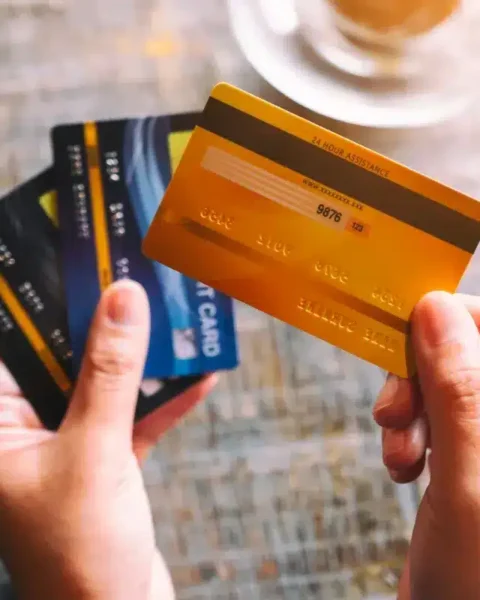 Quelle est la signification de cet oiseau sur votre carte bancaire ?