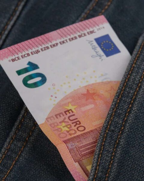 Revalorisation du SMIC en 2026 : aucune augmentation prévue à l'horizon