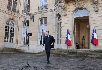 Sébastien Lecornu appelle à un débat budgétaire sur la défense et l'énergie après le rejet de la partie "recettes"