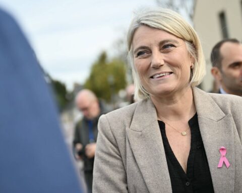 Stéphanie Rist cherche à rassurer les agences régionales de santé après les annonces de Sébastien Lecornu