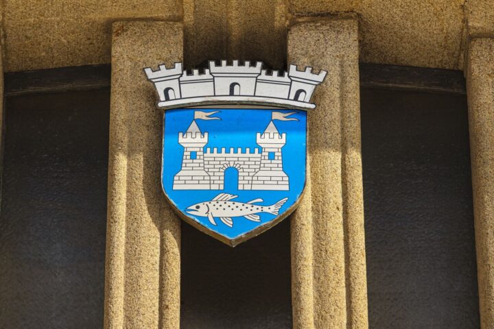 Testez vos connaissances sur les blasons des régions françaises