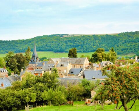 Testez vos connaissances sur l'orthographe des villes et villages français avec notre quiz