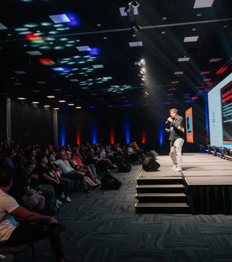 Truther annonce le lancement d'une carte Visa USDT non custodiale au Salvador le 29 janvier