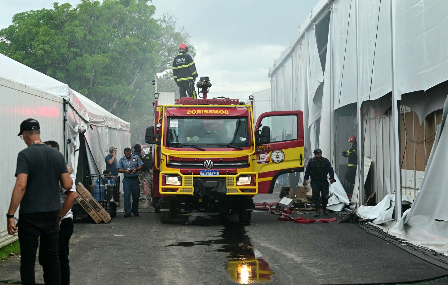 Un incendie éclate à la COP30 à Belém, entraînant l'évacuation des participants
