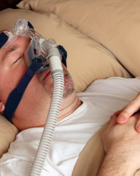 Un stimulateur pour l'apnée du sommeil : une avancée décisive pour des patients à haut risque cardiovasculaire