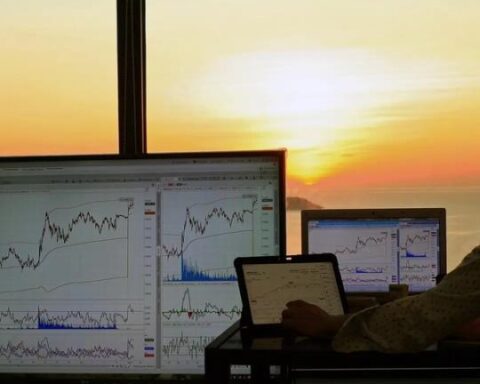 XRP surpasse Bitcoin pendant la fenêtre de 20 jours des dépôts d'ETF, se dirigeant vers un trade à 2,80 $