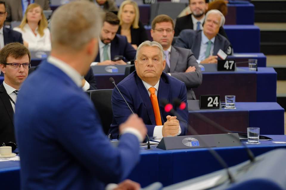 L’opposition hongroise exige la démission de Viktor Orbán après la révélation d’abus contre des enfants