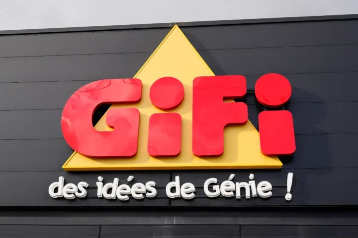 30 GiFi condamnés : la nouvelle enseigne qui suscite de vives réactions.