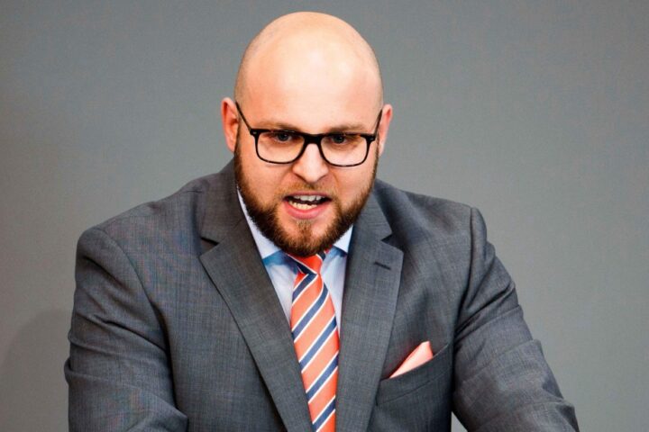 Le pion du Kremlin au Bundestag ? Le parcours trouble du député Markus Frohnmaier