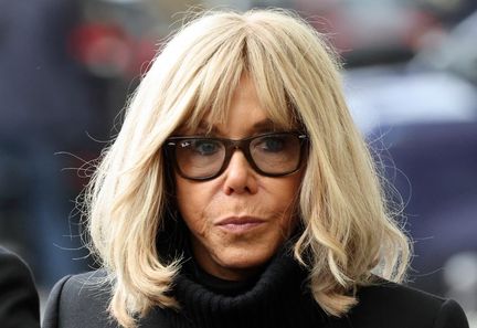 Brigitte Macron traite des militantes féministes de "sales connes" après une interruption de spectacle par #NousToutes