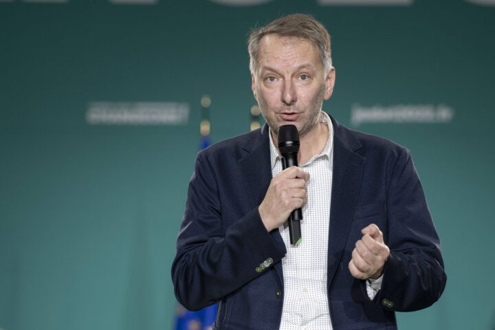 Bruno Bernard propose l’ouverture du métro 24h/24 le week-end dès 2027 à Lyon