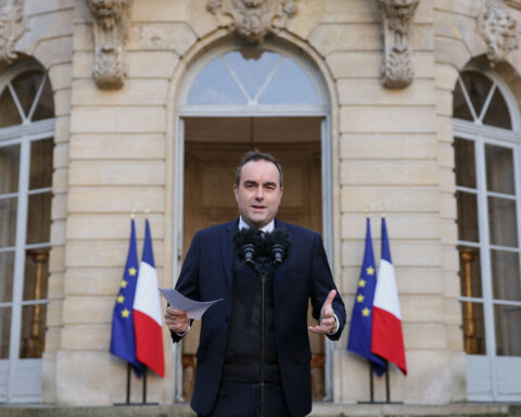 Budget 2026 : Sébastien Lecornu évoque des compromis politiques pour le financement de l'État