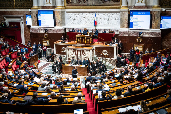 Budget de la Sécurité sociale 2026 : principales mesures adoptées par l'Assemblée, dont réforme des retraites et congé de naissance