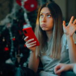 Comment gérer les questions intrusives sur la parentalité à Noël ?