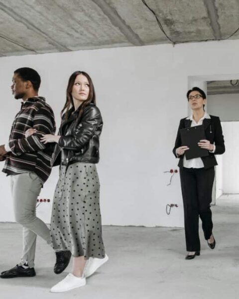 Crise politique et fiscale : l'immobilier entredans l'incertitude à la fin de l'année 2025