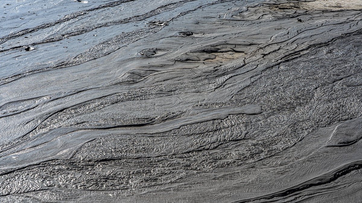 Crues soudaines et alertes aux coulées de débris en Californie : trois morts et état d'urgence déclaré