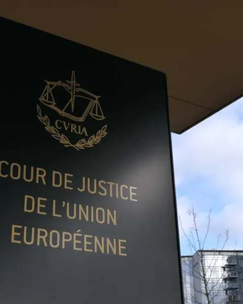 Des congés payés jugés perdus pourraient bientôt être récupérés : une décision qui change la donne.