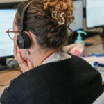 Des infirmières écoutent les appelants au 3114 pour prévenir le suicide en France