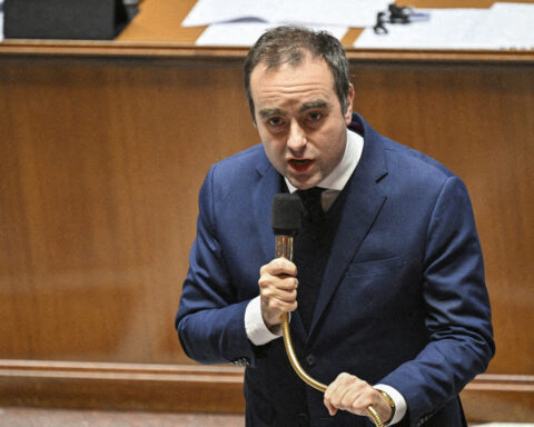 Échec des négociations parlementaires : pas de budget avant le 31 décembre, une loi spéciale en préparation