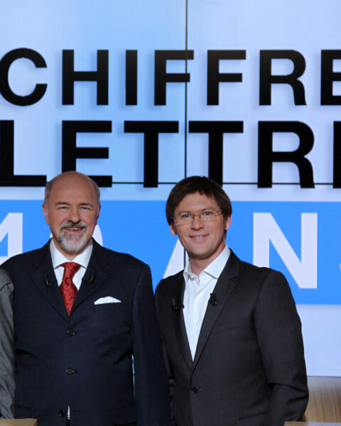 France Télévisions condamné à verser 450 000 euros aux ex-présentateurs de "Des chiffres et des lettres" pour discrimination liée à l'âge