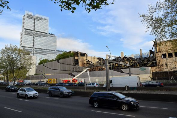 Incendie dans un centre de tri à Paris : une pile au lithium en cause, un danger pour le recyclage