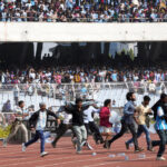 Inde : la visite de Lionel Messi à Calcutta entraîne des violences et des dégradations au stade, CAN 2025 : Hugo Broos confronté à des accusations de racisme.