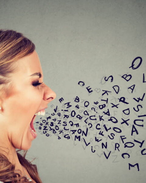 Jurer pourrait améliorer vos performances selon une étude menée par des chercheurs britanniques