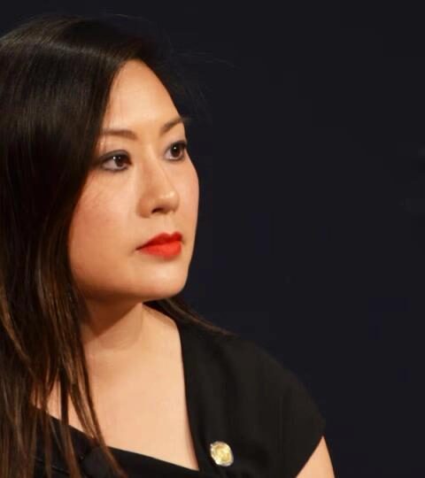 La CFTC américaine dirigée par Caroline Pham cherche à réviser les directives sur la "livraison réelle" des crypto-monnaies