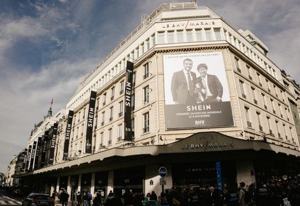 La mairie de Paris envisage l'achat du BHV Marais si les négociations échouent avec les Galeries Lafayette