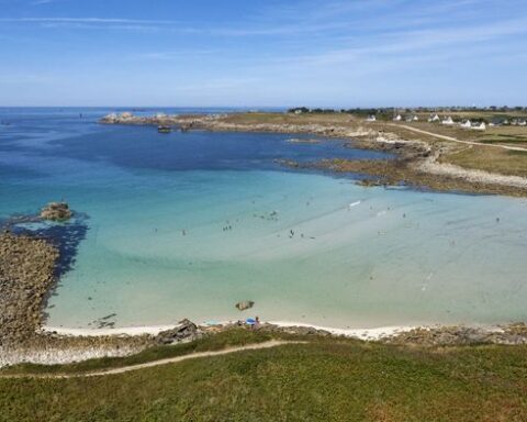 La plage de Penfoul à Landunvez « déclassée » en raison de la pollution de la rivière