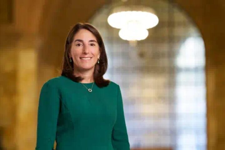 La présidente de la Fed de Cleveland, Beth Hammack, exclut toute réduction des taux d'intérêt à l'avenir