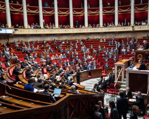 Le budget de la Sécurité sociale pour 2026 approuvé avec des modifications significatives et un compromis politique