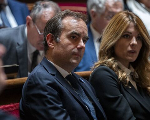 Le gouvernement s'engage à ne pas augmenter les franchises médicales dans le budget 2026